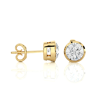 Tara Crown Glow – Halo Diamond Studs Tara Crown Glow – Halo Diamond Studs